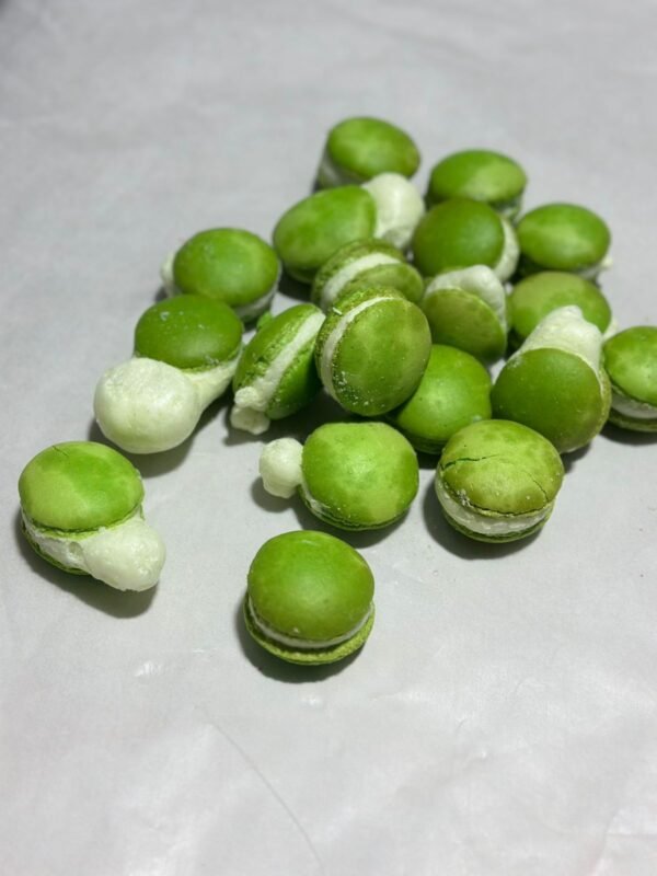 Freeze dried Macaroon - Image 2